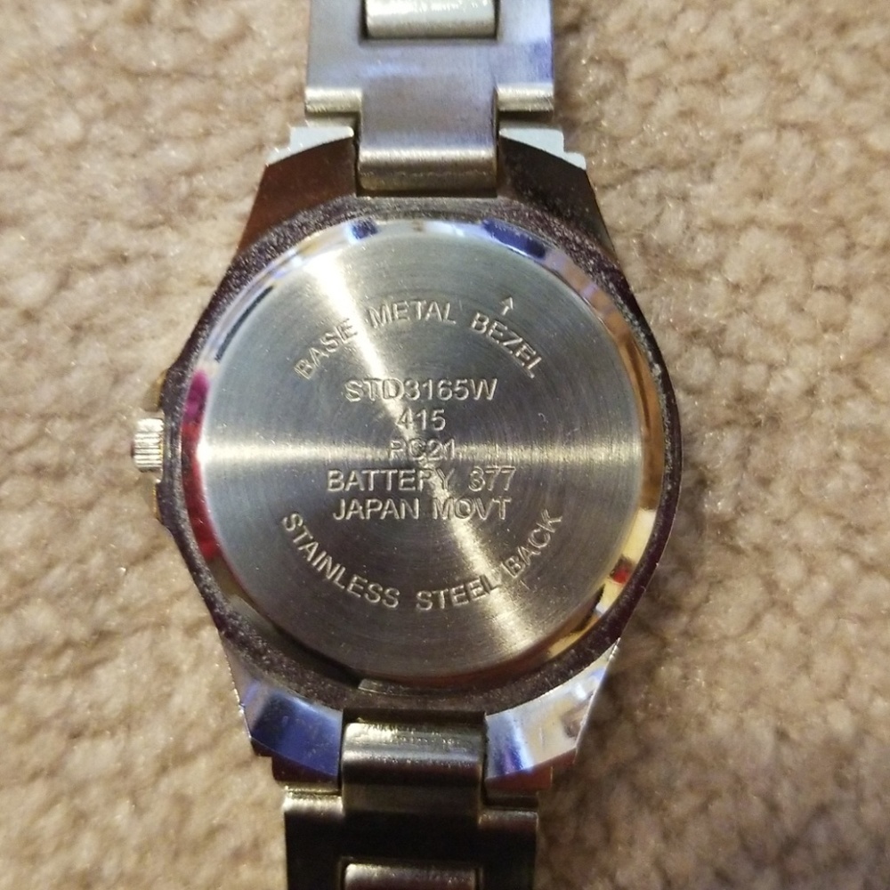 Silver Watch - Picture 3 of 3